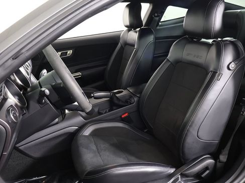 Used 2017 Ford Mustang Shelby GT350 RWD image 24