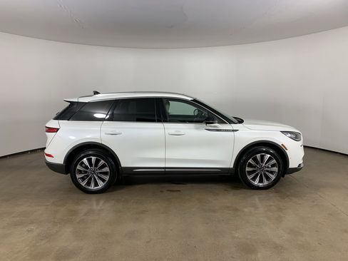 Used 2022 Lincoln Corsair Reserve w/ Equipment Group 201A image 7