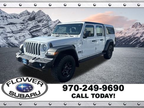 Used 2020 Jeep Gladiator Sport image 3