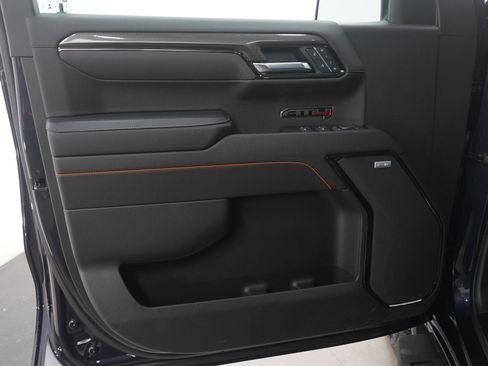 Used 2025 GMC Sierra 1500 AT4 w/ AT4 Premium Package image 21