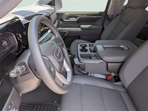 Used 2025 GMC Sierra 1500 Elevation image 14
