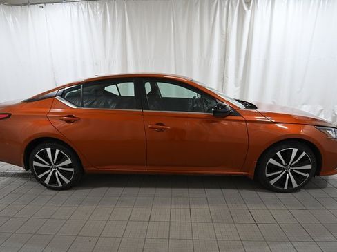 Used 2020 Nissan Altima 2.5 SR w/ Premium Package image 13