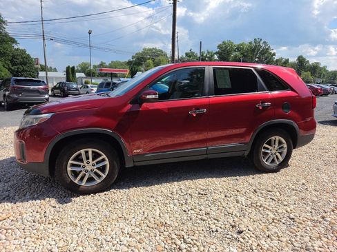 Used 2015 Kia Sorento LX AWD/4WD image 4