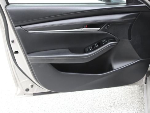 Used 2025 MAZDA MAZDA3 s Sport FWD image 12