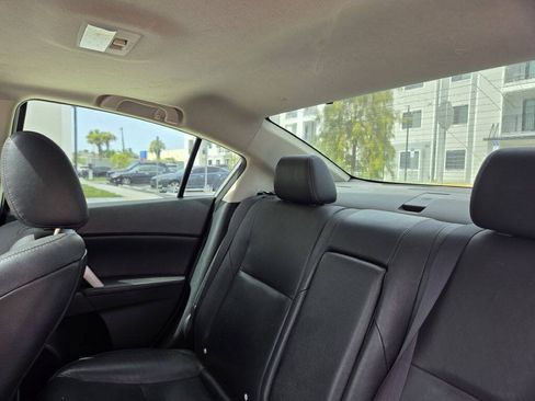 Used 2012 MAZDA MAZDA3 s Grand Touring w/ Tech Pkg FWD image 24