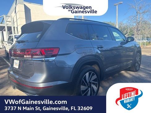 Certified 2025 Volkswagen Atlas SE image 6