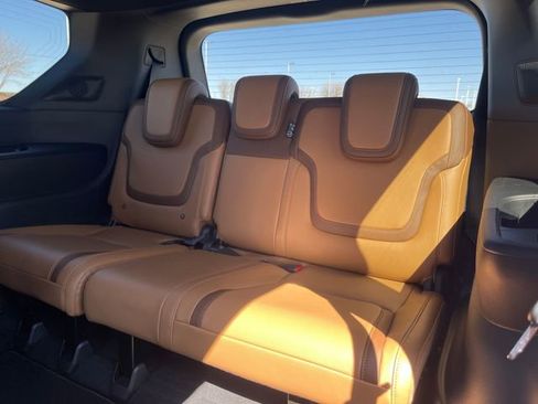 New 2025 Nissan Armada SL w/ Captain's Chari Seat Package image 27
