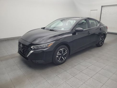 Used 2025 Nissan Sentra SV FWD image 2