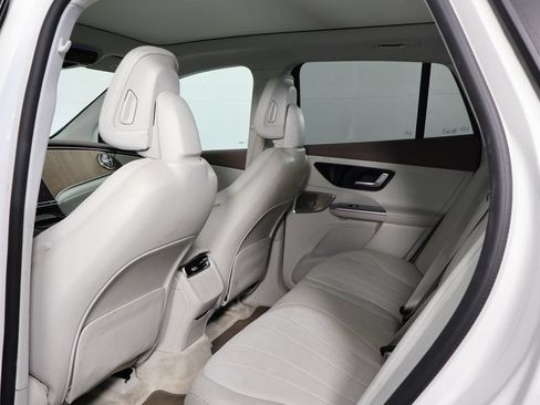 Used 2023 Mercedes-Benz EQE 350+ SUV image 10