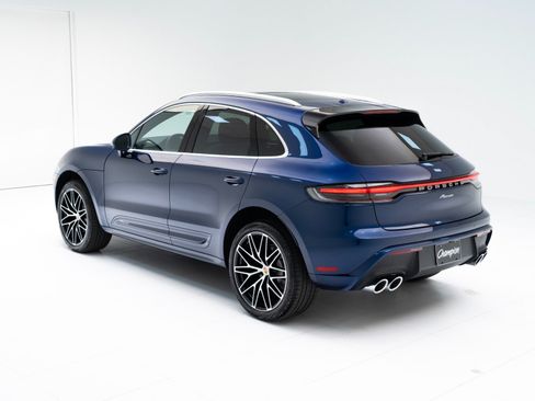 Certified 2026 Porsche Macan AWD/4WD image 3