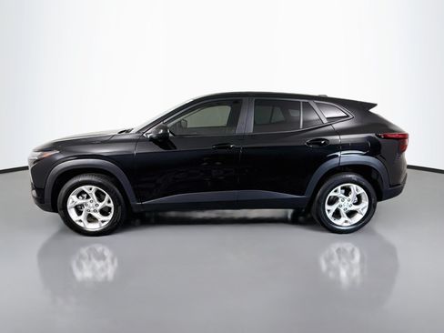 Used 2024 Chevrolet Trax LS w/ LS Convenience Package FWD image 6