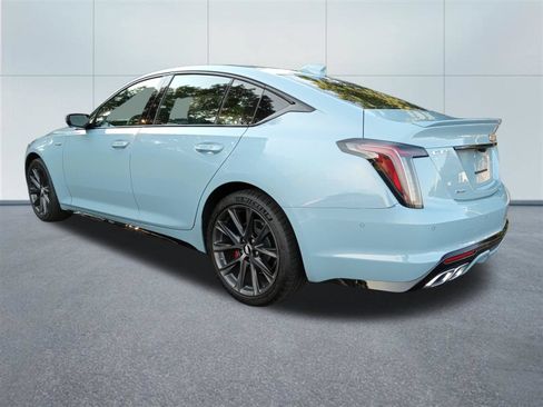 Used 2025 Cadillac CT5 V AWD/4WD image 3