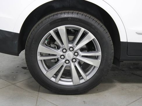 Used 2024 Cadillac XT5 Premium Luxury FWD image 12