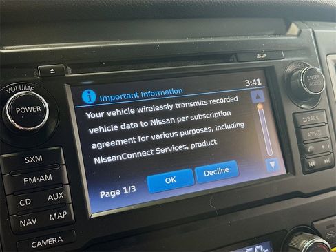 Used 2018 Nissan Titan SL w/ Midnight Edition image 16