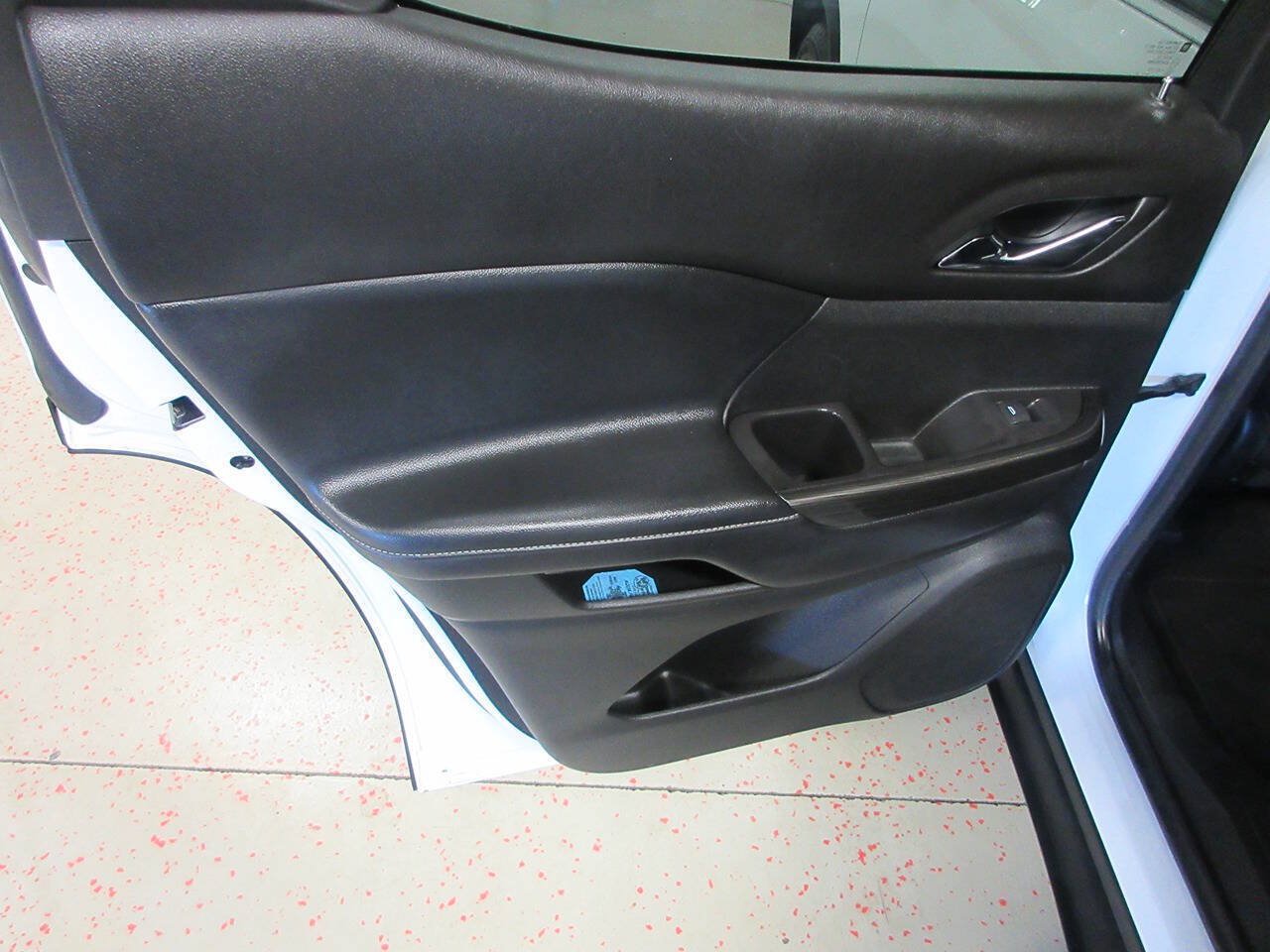 Used 2019 GMC Acadia SLT AWD/4WD image 32