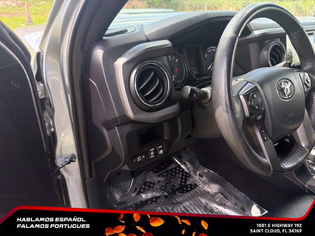 Used 2017 Toyota Tacoma TRD Sport w/ Tow Package RWD image 18