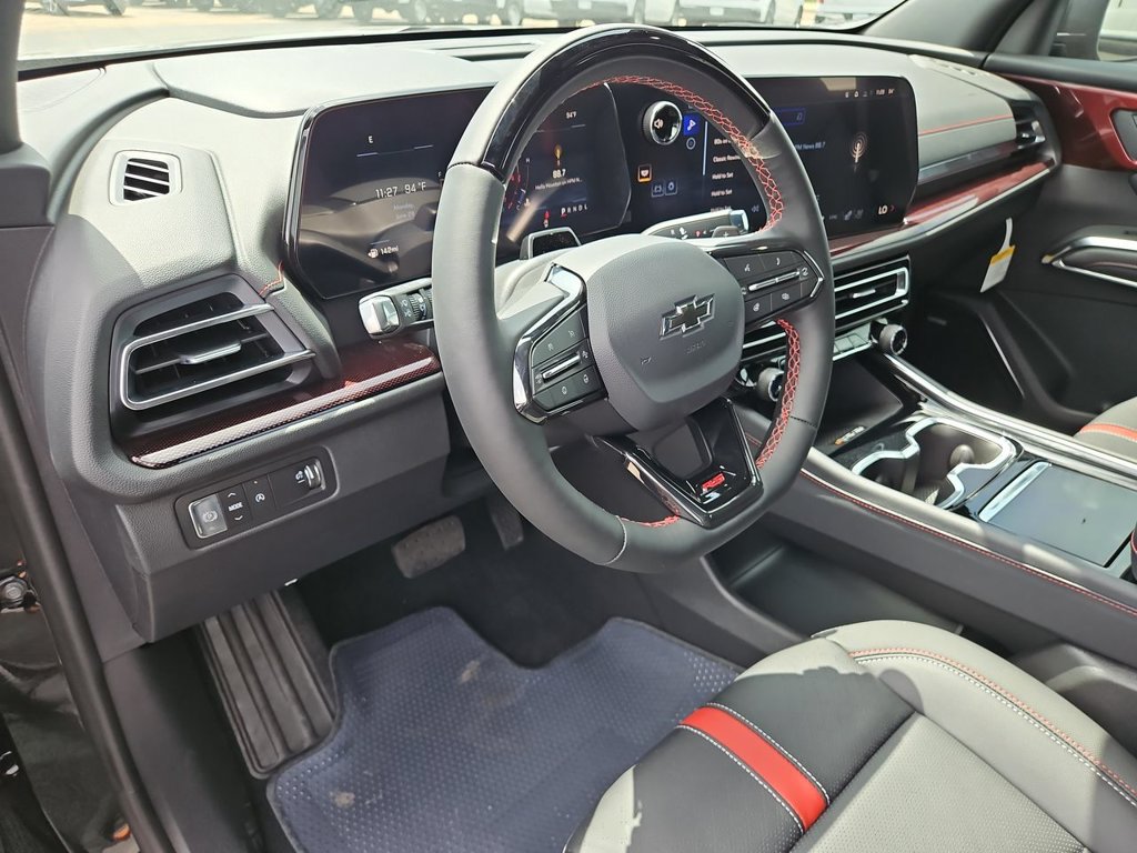 New 2026 Chevrolet Traverse RS FWD image 2