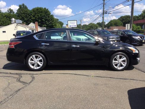 Used 2015 Nissan Altima 2.5 SL w/ Technology Package FWD image 7