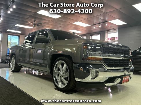 Used 2017 Chevrolet Silverado 1500 LT w/ Texas Edition RWD image 1