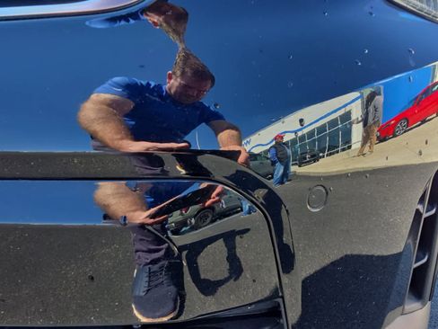 Used 2024 Kia Sorento S image 11