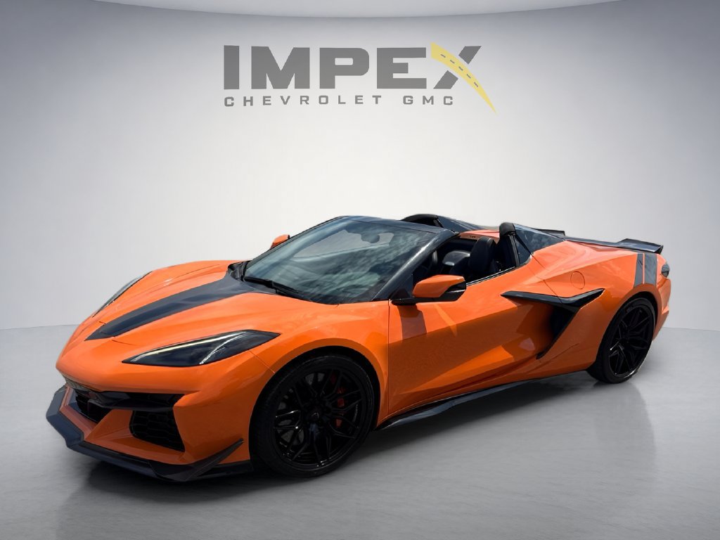Used 2023 Chevrolet Corvette Z06 RWD image 2