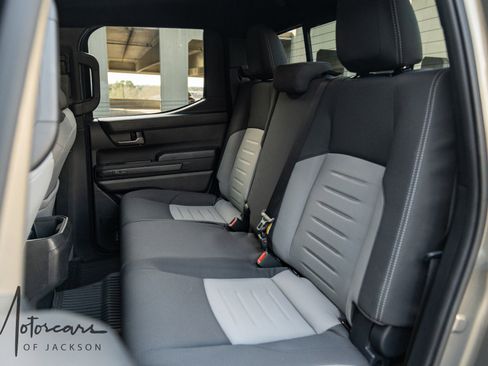 Used 2025 Toyota Tacoma TRD Off-Road image 22