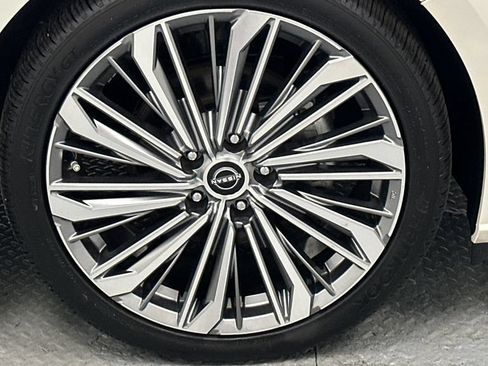 Certified 2023 Nissan Altima 2.5 SL FWD image 20