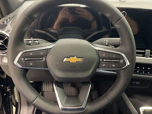 New 2026 Chevrolet Equinox LT w/ Convenience Package II image 18