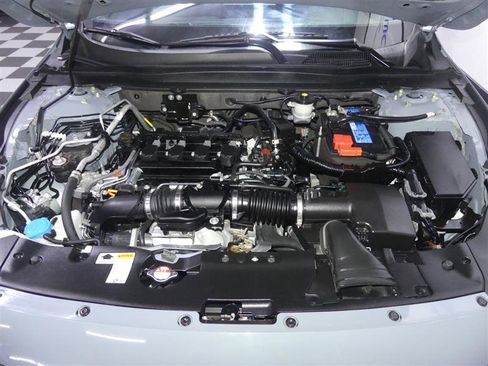 Used 2022 Honda Accord Sport image 12