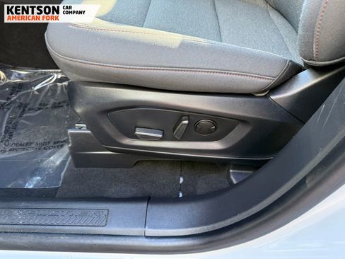 Used 2025 Ford Explorer Active image 29