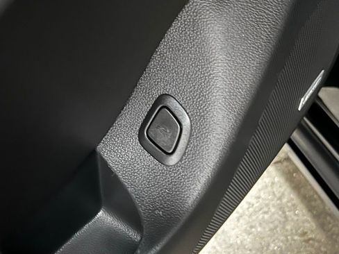 Used 2015 Buick LaCrosse Leather image 14