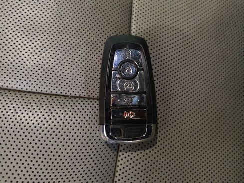 Used 2020 Lincoln Corsair Reserve w/ Elements Package FWD image 32