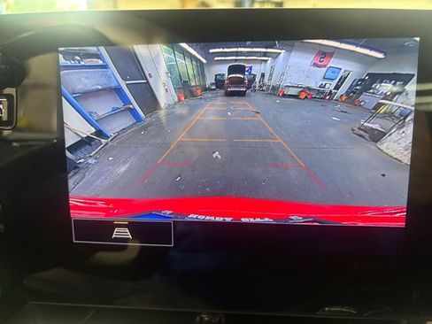 Used 2021 Chevrolet Corvette Stingray Coupe w/ Battery Protection Package RWD image 21
