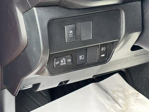 Used 2020 Toyota Tacoma SR w/ SR Convenience Package image 7