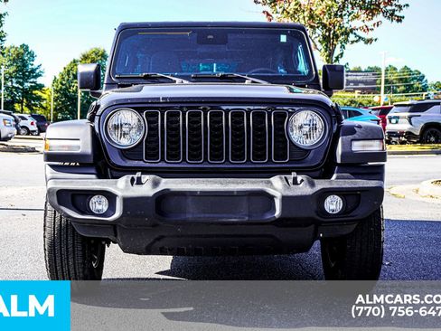 Used 2024 Jeep Wrangler Sport S image 11