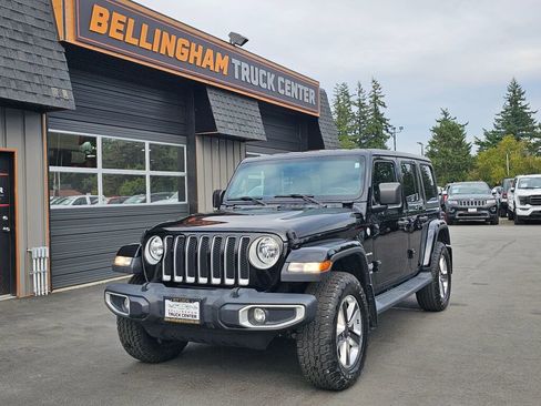 Used 2020 Jeep Wrangler Unlimited Sahara w/ Uconnect 4C Nav & Sound Group image 1
