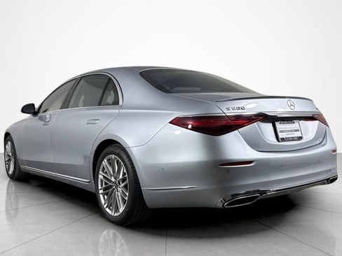 Used 2023 Mercedes-Benz S 580 4MATIC Sedan image 3