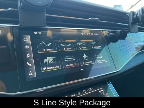 Used 2022 Audi Q8 Prestige image 9