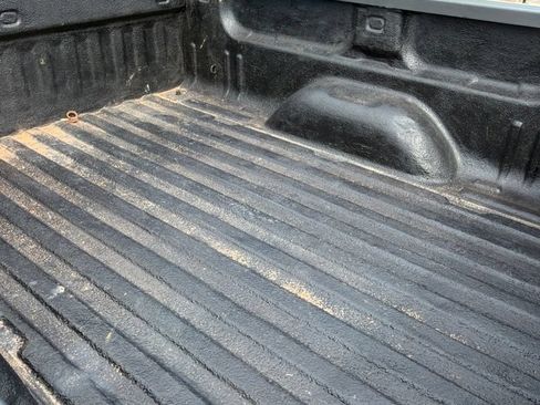 Used 2018 Chevrolet Silverado 2500 LT AWD/4WD image 4