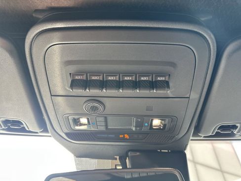 Used 2024 Ford Bronco Wildtrak AWD/4WD image 36
