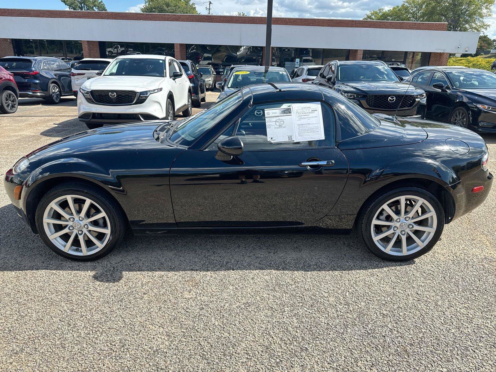 Used 2008 MAZDA MX-5 Miata Grand Touring w/ Premium Pkg RWD image 18