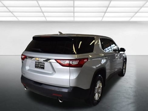 Used 2019 Chevrolet Traverse LS FWD image 6