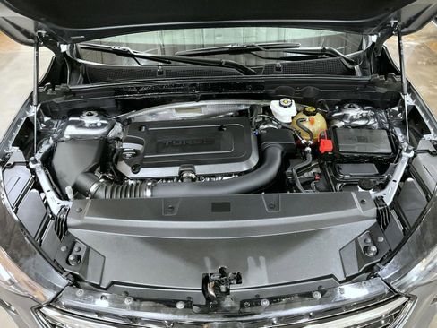 Certified 2021 Buick Envision Essence w/ Sport Touring Package image 24