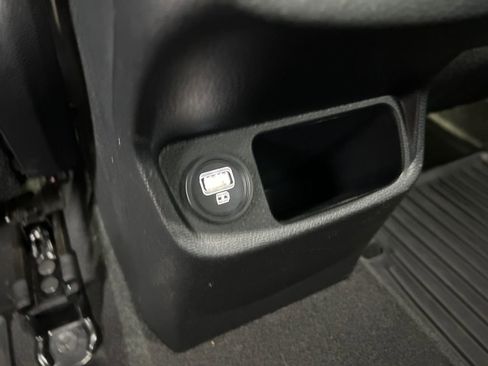 Used 2022 Kia Seltos EX image 35