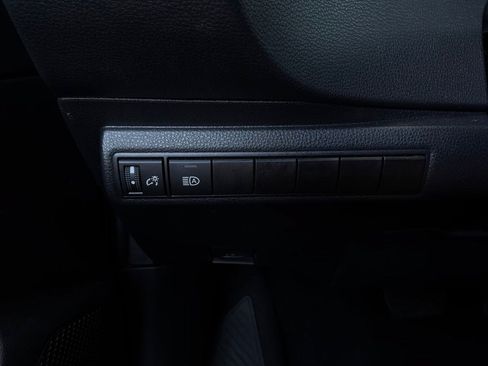 Used 2025 Toyota Corolla LE FWD image 20