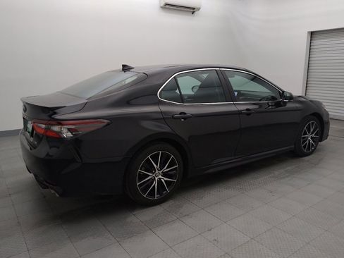 Used 2023 Toyota Camry SE image 10