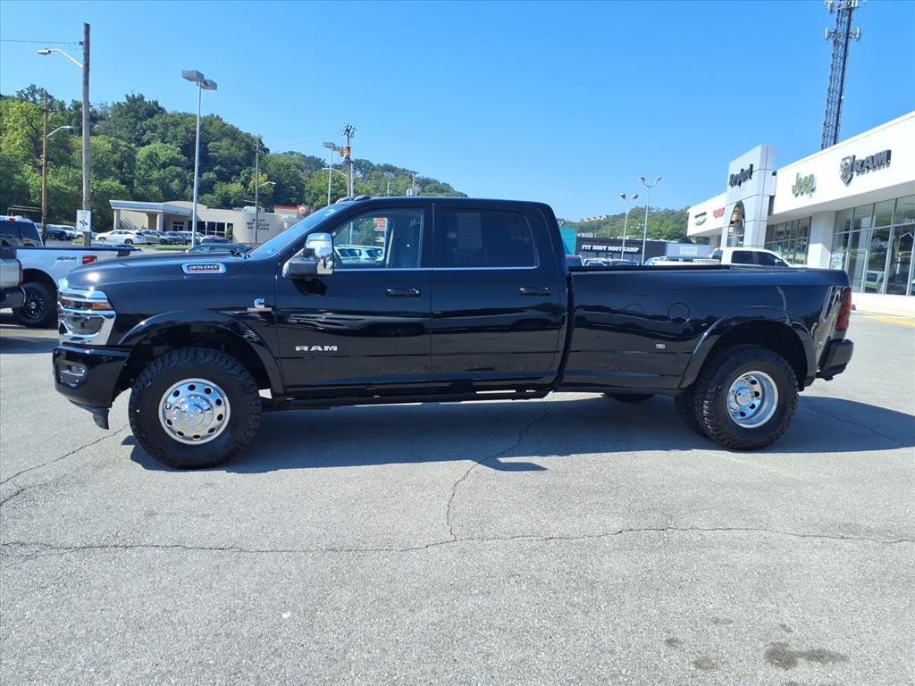 Used 2025 RAM 3500 Longhorn AWD/4WD image 7