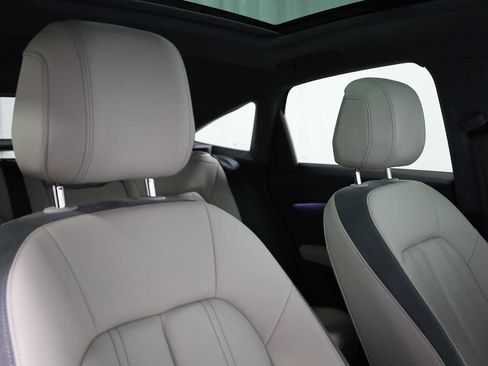 Used 2023 Audi Q4 e-tron Premium Plus image 21