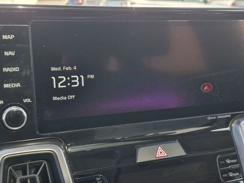 Certified 2023 Kia Sorento X-Line EX image 23