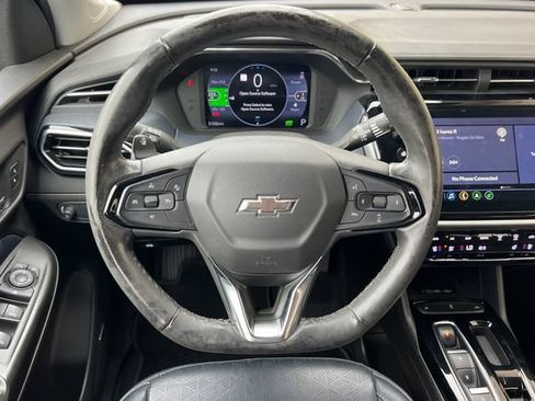 Used 2022 Chevrolet Bolt EUV Premier w/ Sun & Sound Package FWD image 18